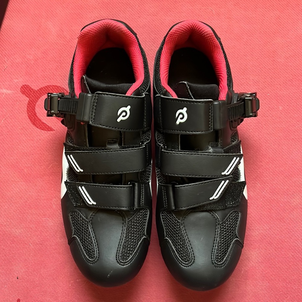 Peloton Cycling Shoes Size 9 / 40